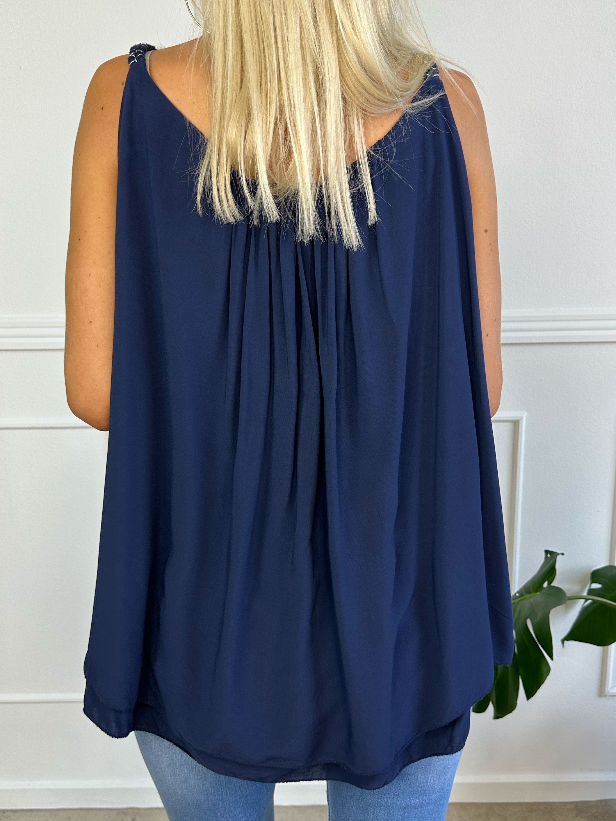 Asia - Söt enfärgad viskostopp med flätade band